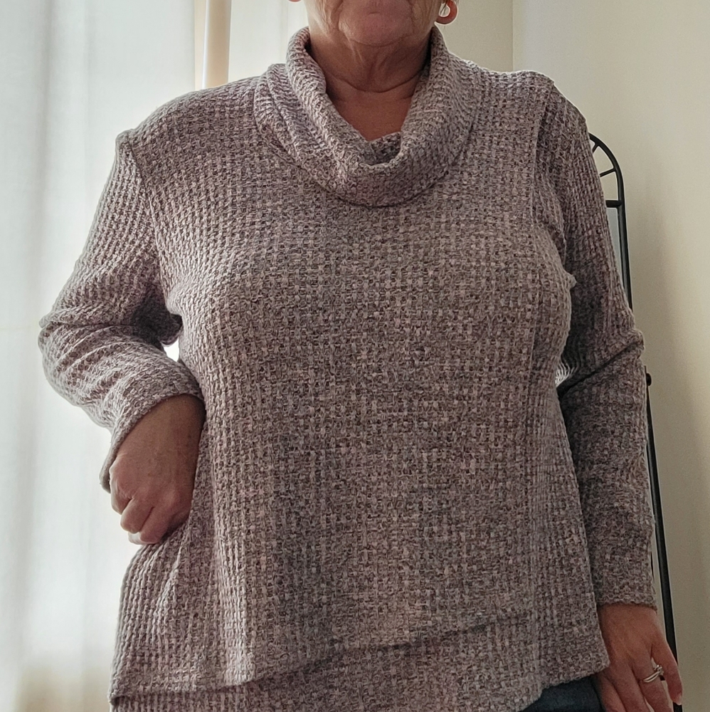 Sweater - Picture 2 of 2